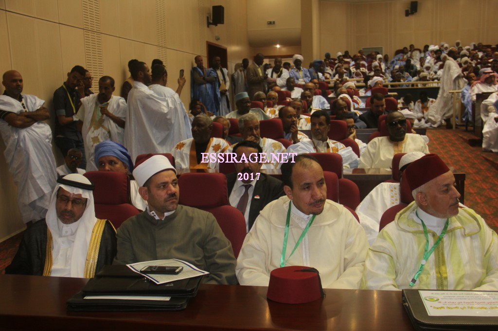 " جانب آخر من الحضور"