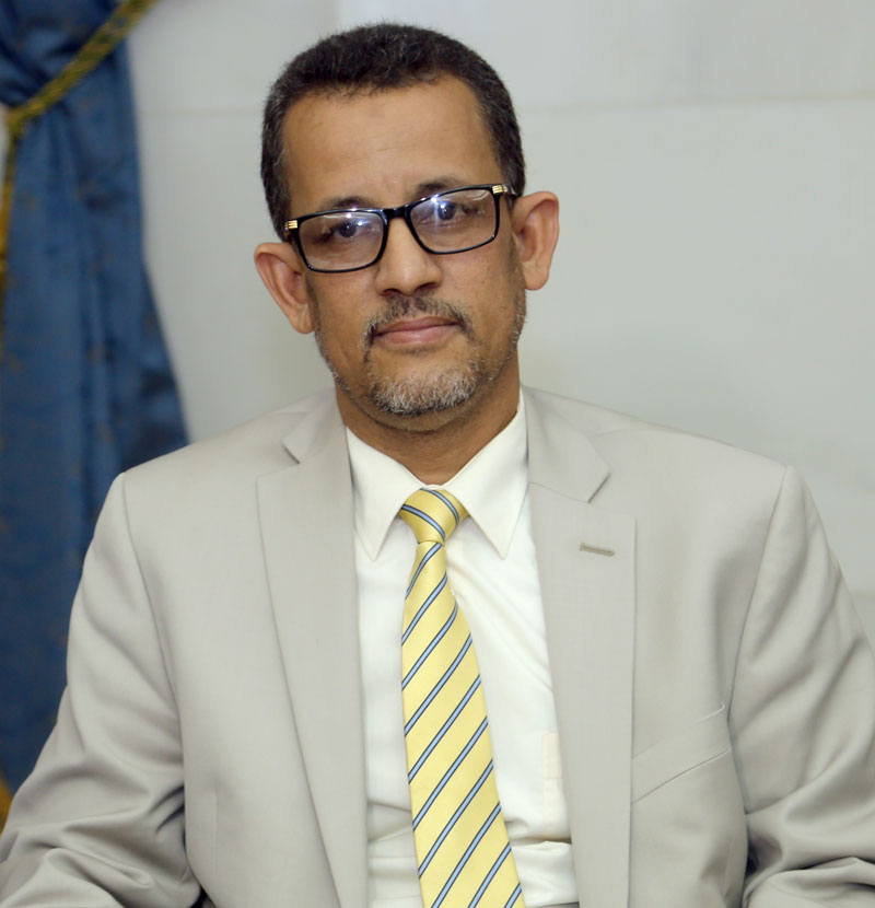 يحيى ولد عبد الدايم: وزير الصيد والاقتصاد البحري