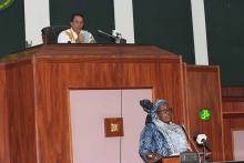 تانديا خلال جلسة فى الجمعية الوطنية 