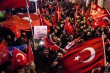 صورة من إحدي الحملات التركية 