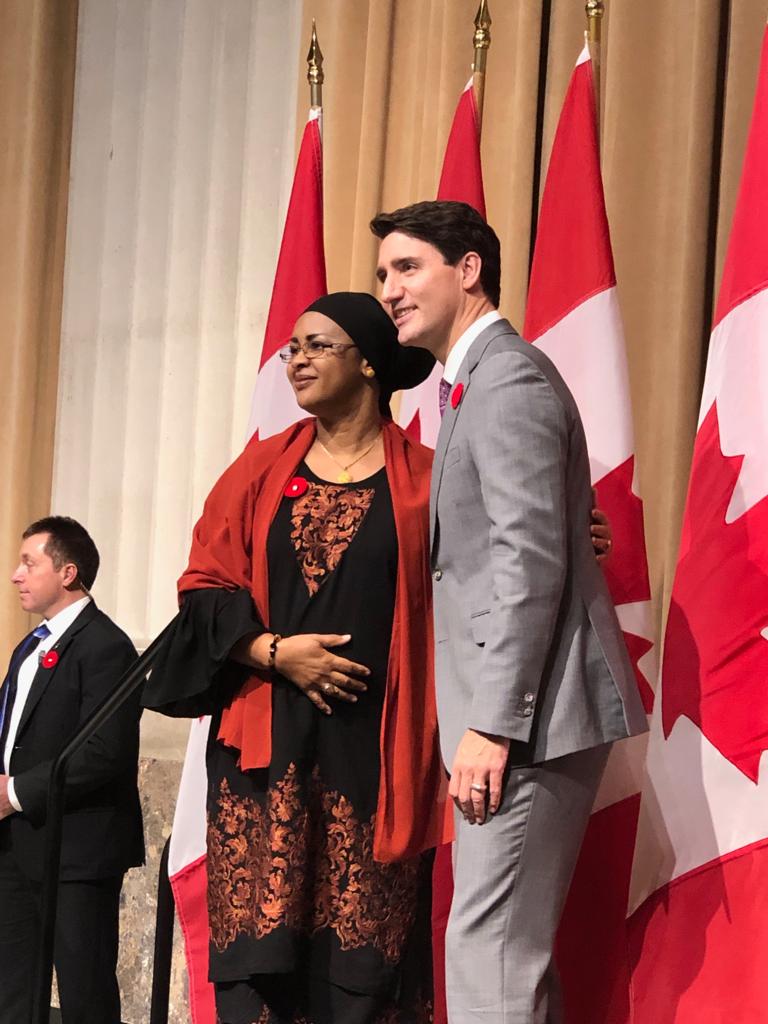 رئيس الوزراء الكندي وممثلة إيرا 