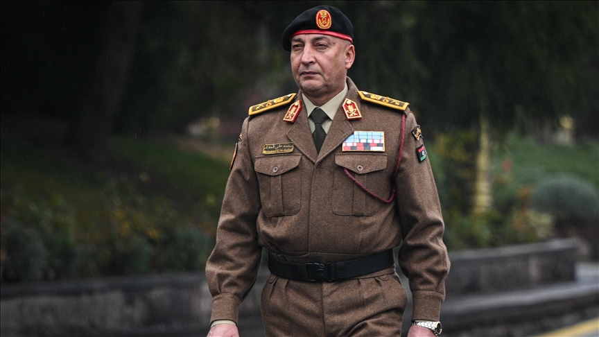 الفريق محمد الحداد رىيس الاركان الليبي الذي قتل في تحطم طائرة عسكرية