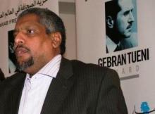 الكاتب عبد الفتاح ولد اعبيدن